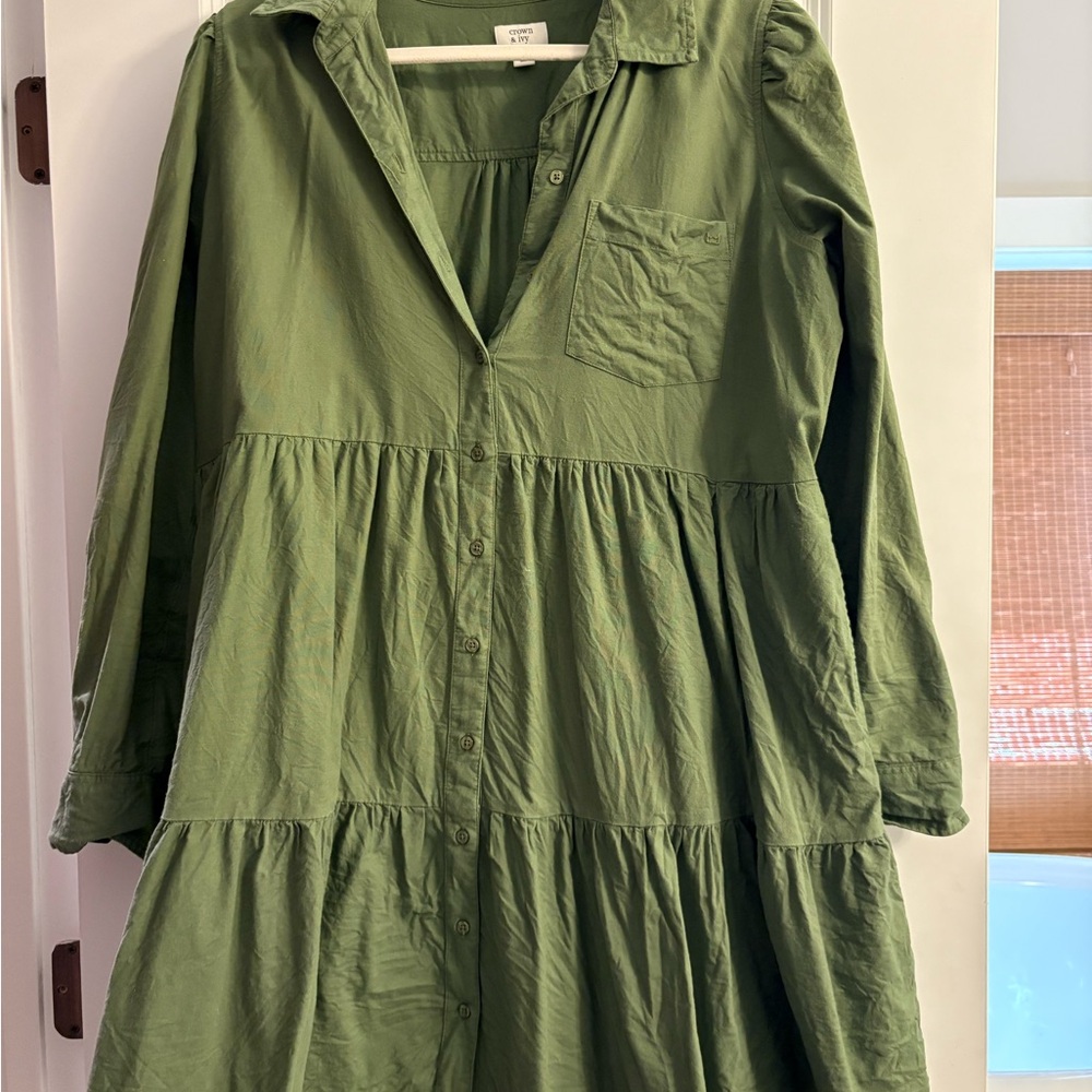 Crown & Ivy Classic Green Dress